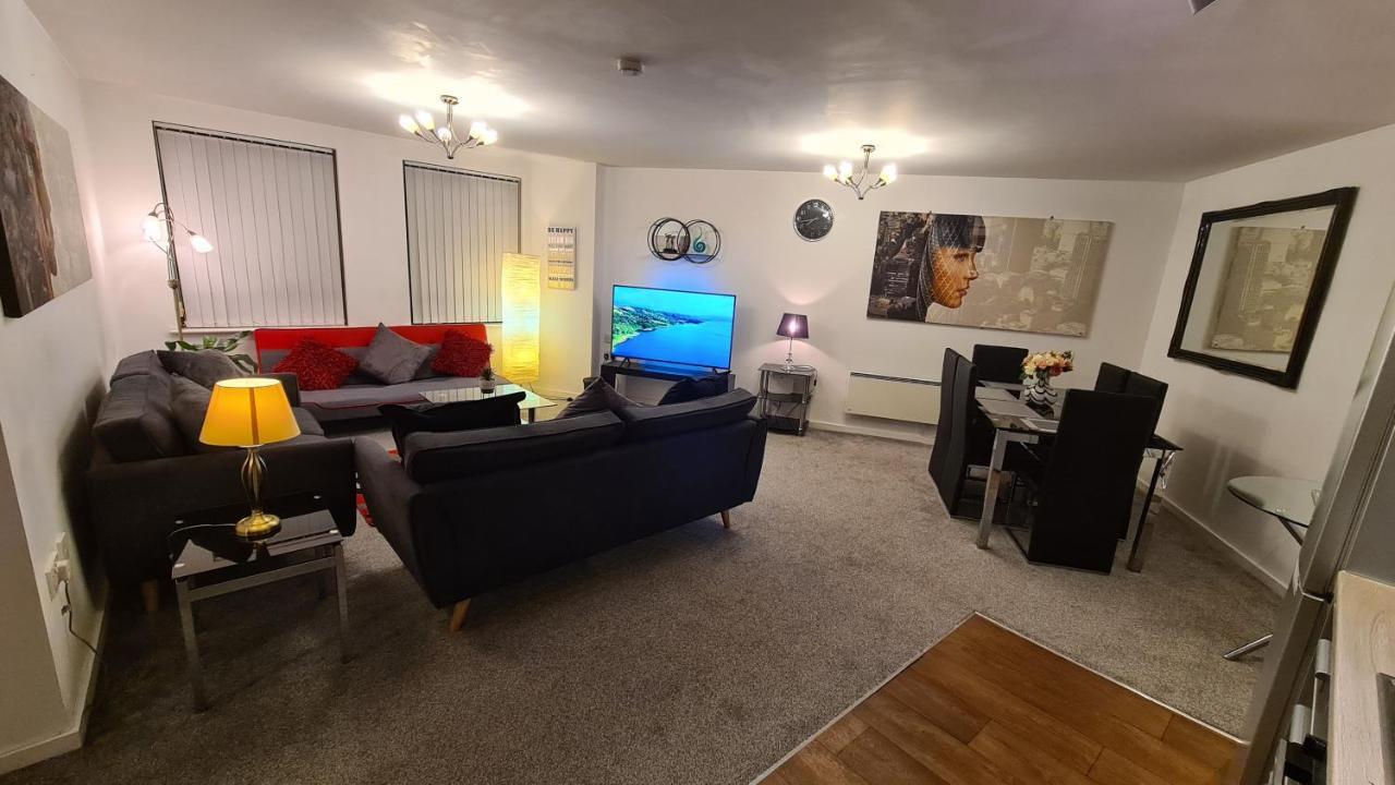 Luxury 2 Bed Apt With Free Wi-Fi & Parking マンチェスター エクステリア 写真