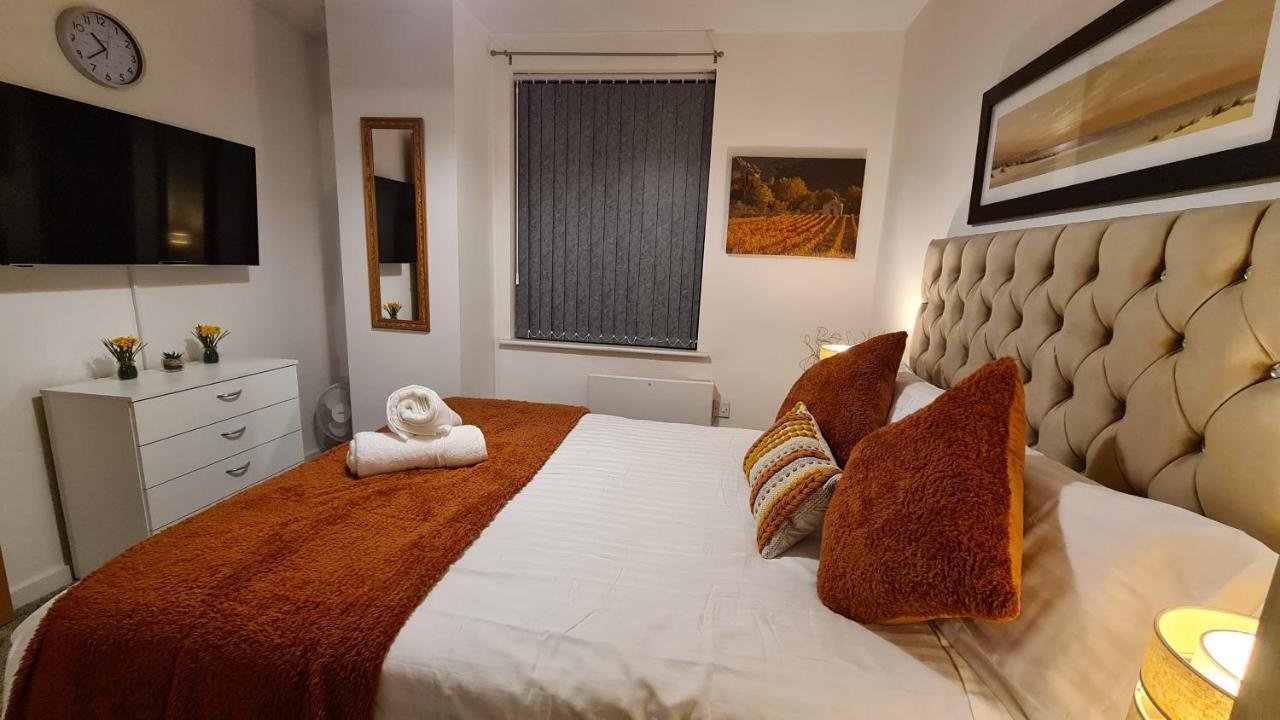 Luxury 2 Bed Apt With Free Wi-Fi & Parking マンチェスター エクステリア 写真