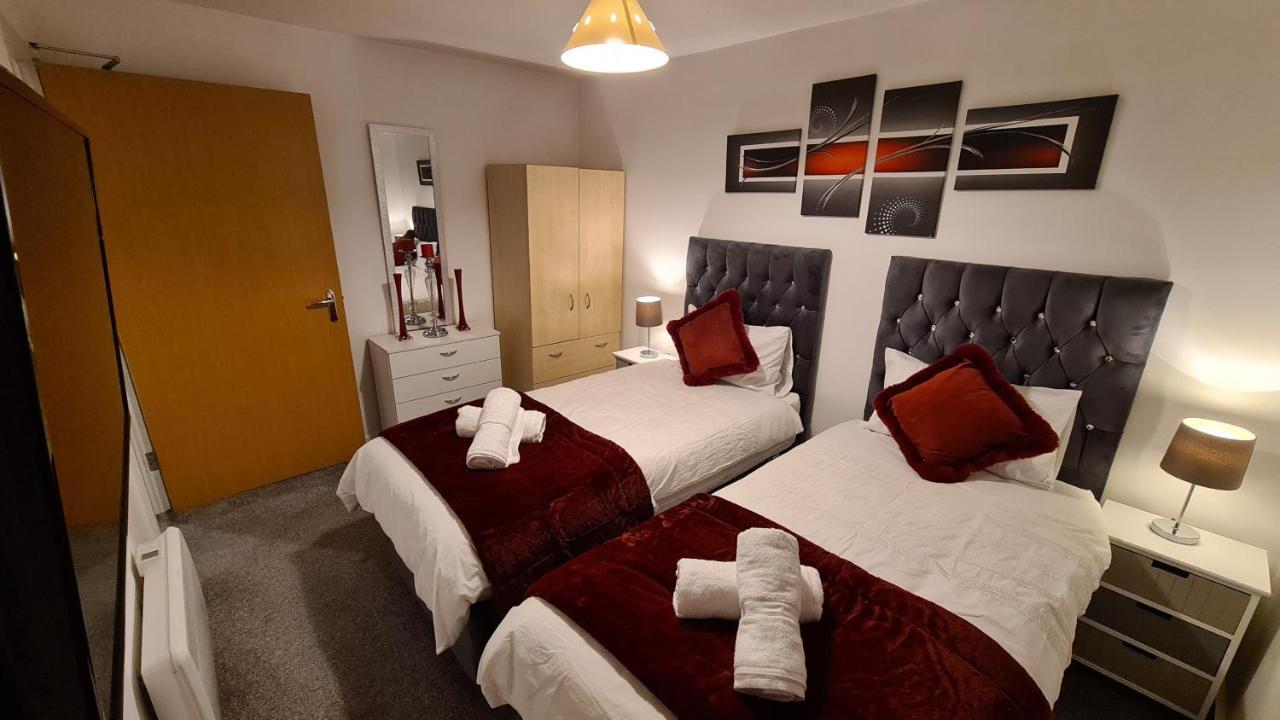 Luxury 2 Bed Apt With Free Wi-Fi & Parking マンチェスター エクステリア 写真